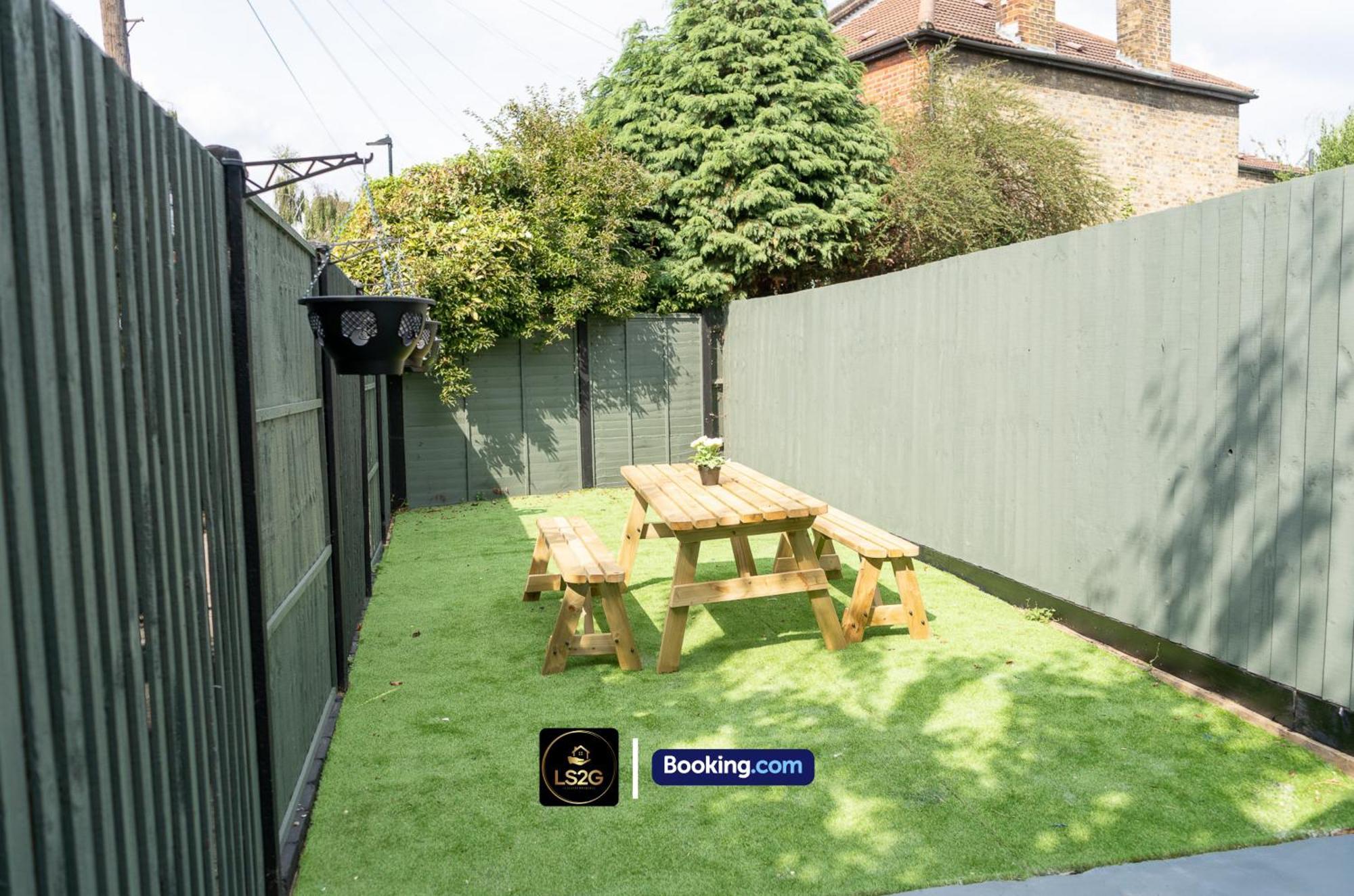 Stunning House By Ls2G Short Lets & Serviced Accommodation Greater London With Free Wifi Ngoại thất bức ảnh