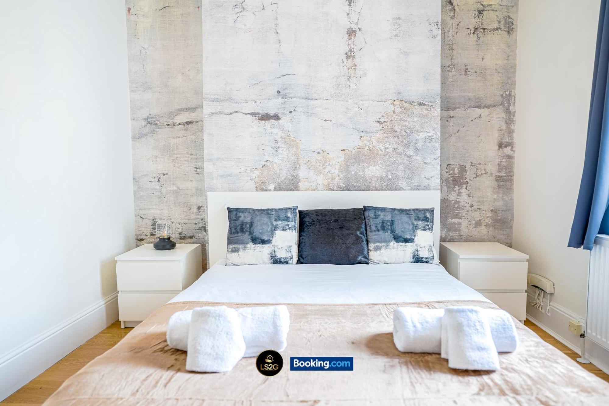 Stunning House By Ls2G Short Lets & Serviced Accommodation Greater London With Free Wifi Ngoại thất bức ảnh