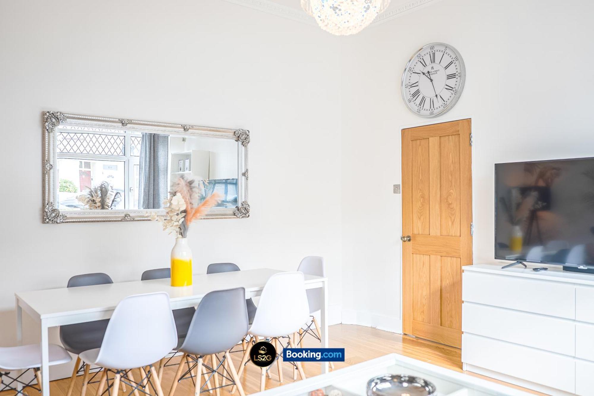 Stunning House By Ls2G Short Lets & Serviced Accommodation Greater London With Free Wifi Ngoại thất bức ảnh