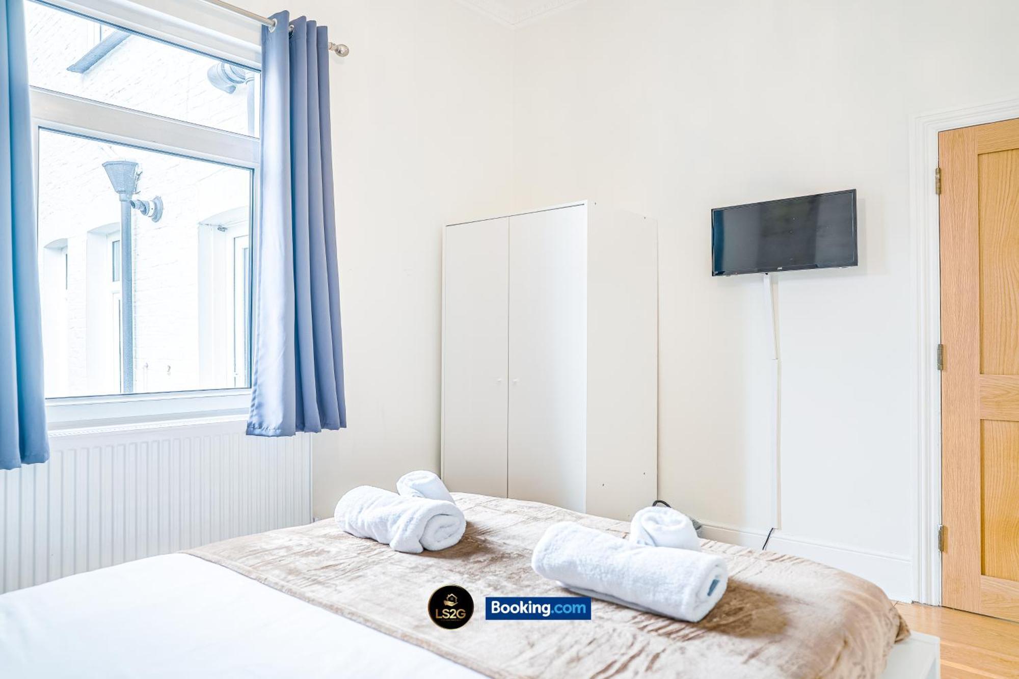 Stunning House By Ls2G Short Lets & Serviced Accommodation Greater London With Free Wifi Ngoại thất bức ảnh