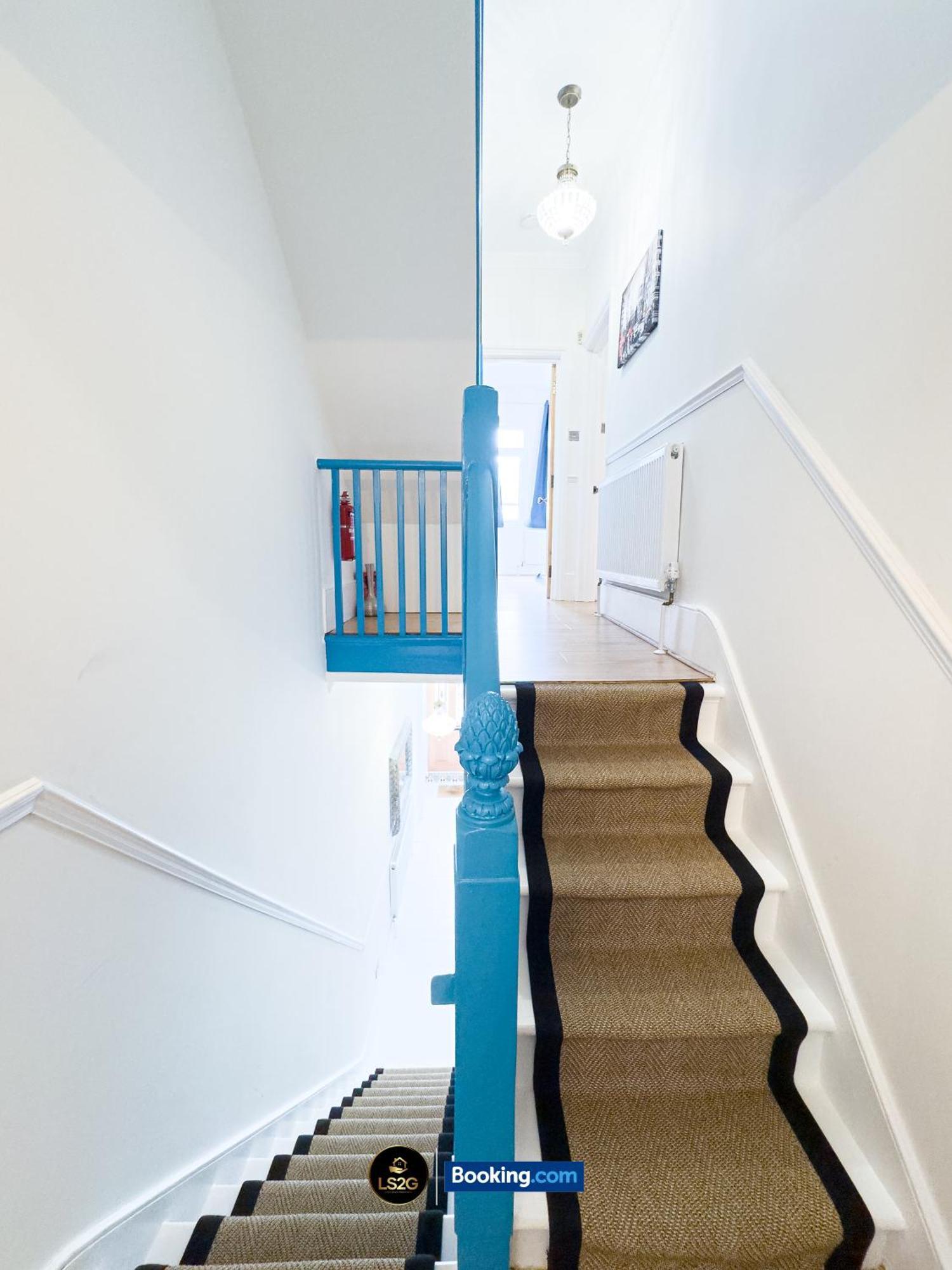 Stunning House By Ls2G Short Lets & Serviced Accommodation Greater London With Free Wifi Ngoại thất bức ảnh