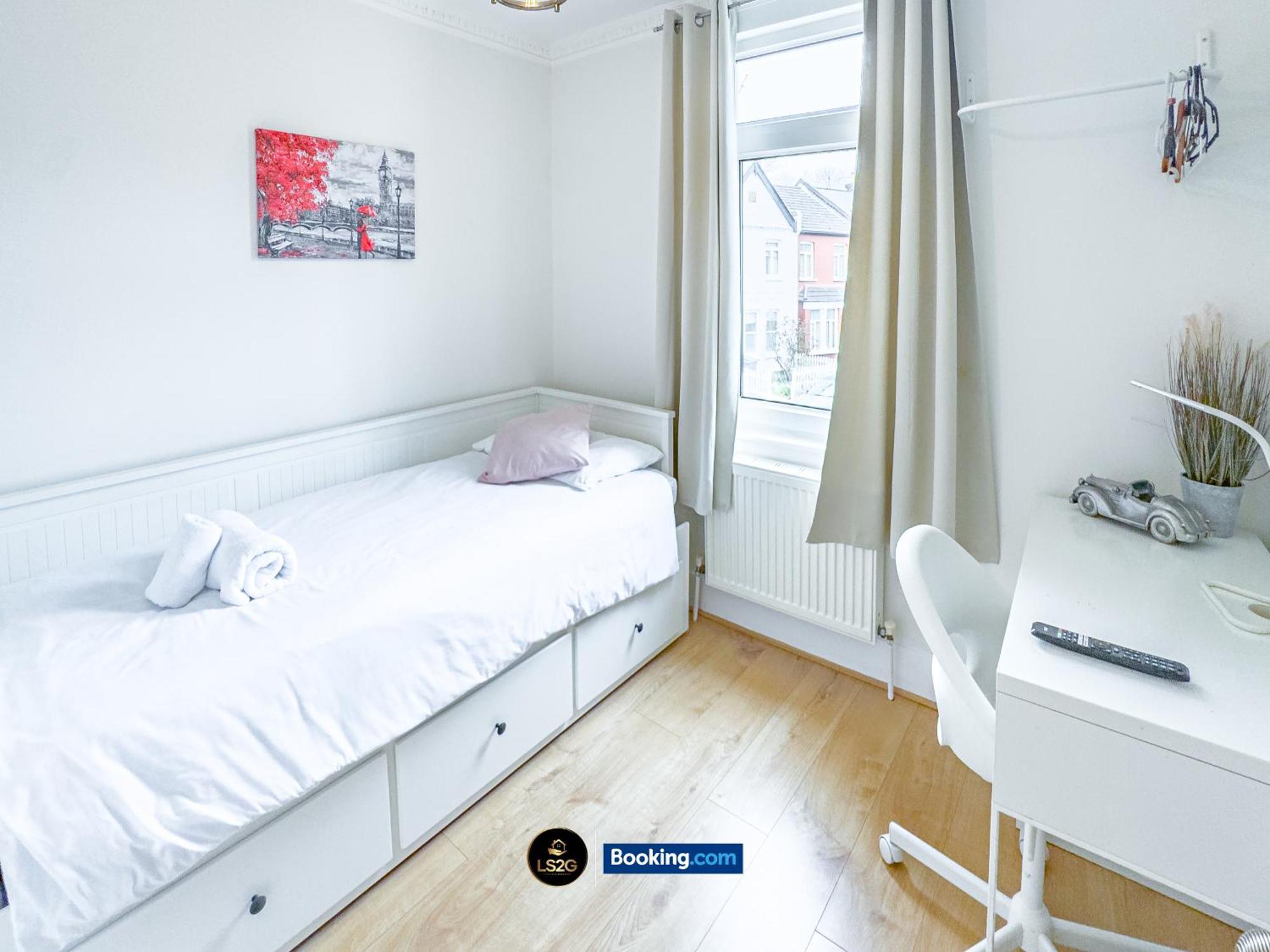 Stunning House By Ls2G Short Lets & Serviced Accommodation Greater London With Free Wifi Ngoại thất bức ảnh